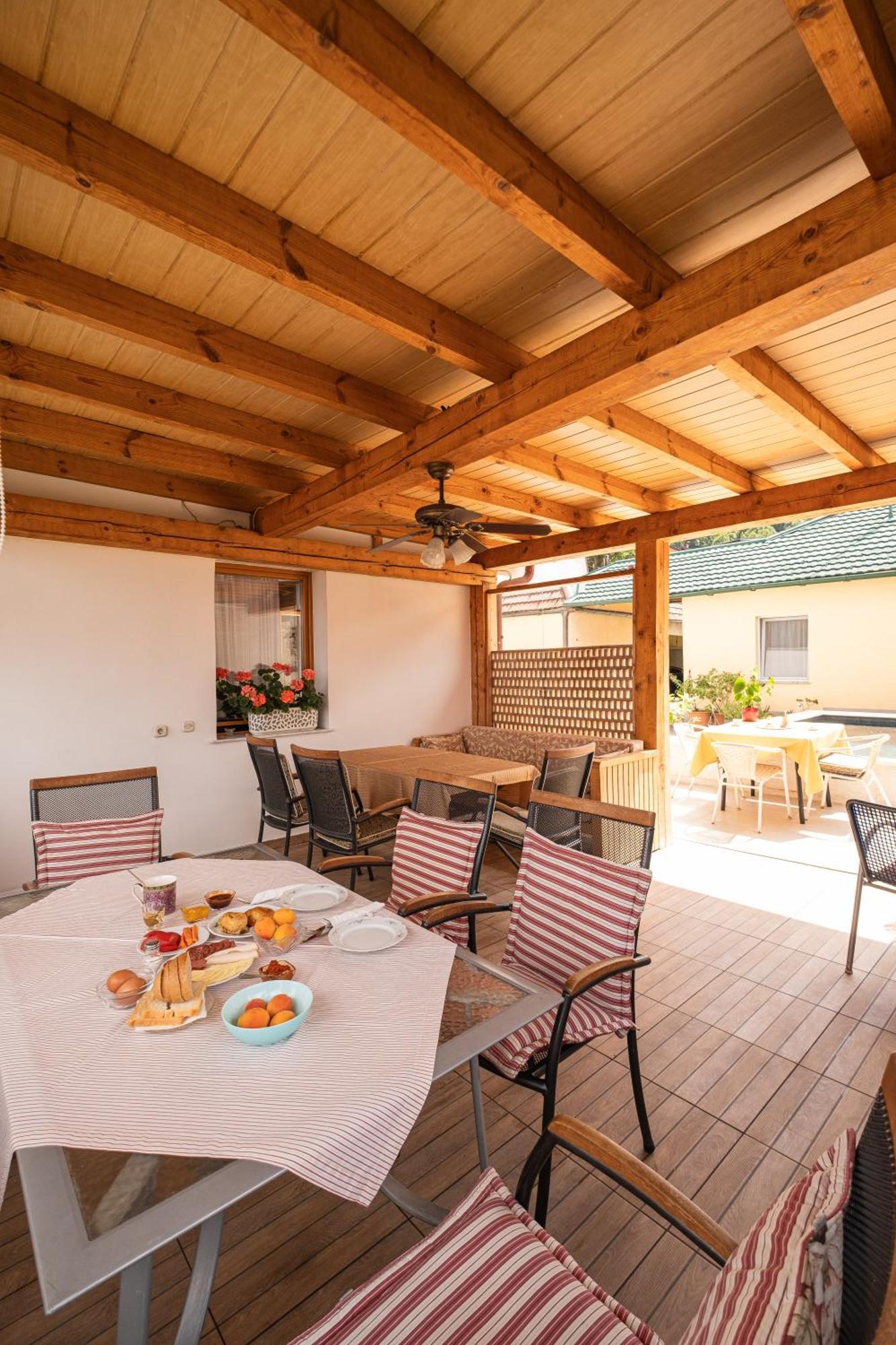 Guesthouse Rose Sarajevo Ngoại thất bức ảnh