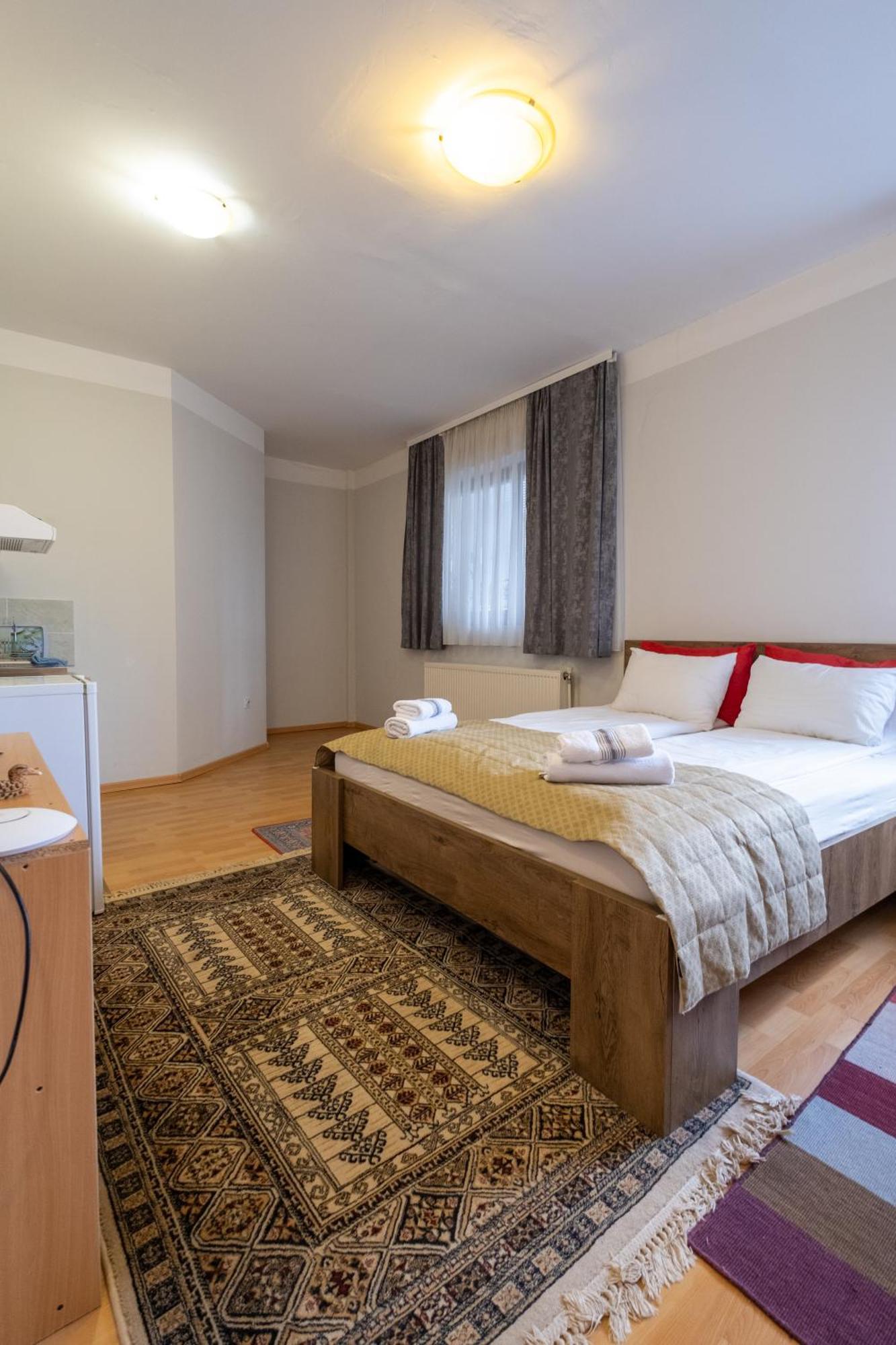 Guesthouse Rose Sarajevo Ngoại thất bức ảnh
