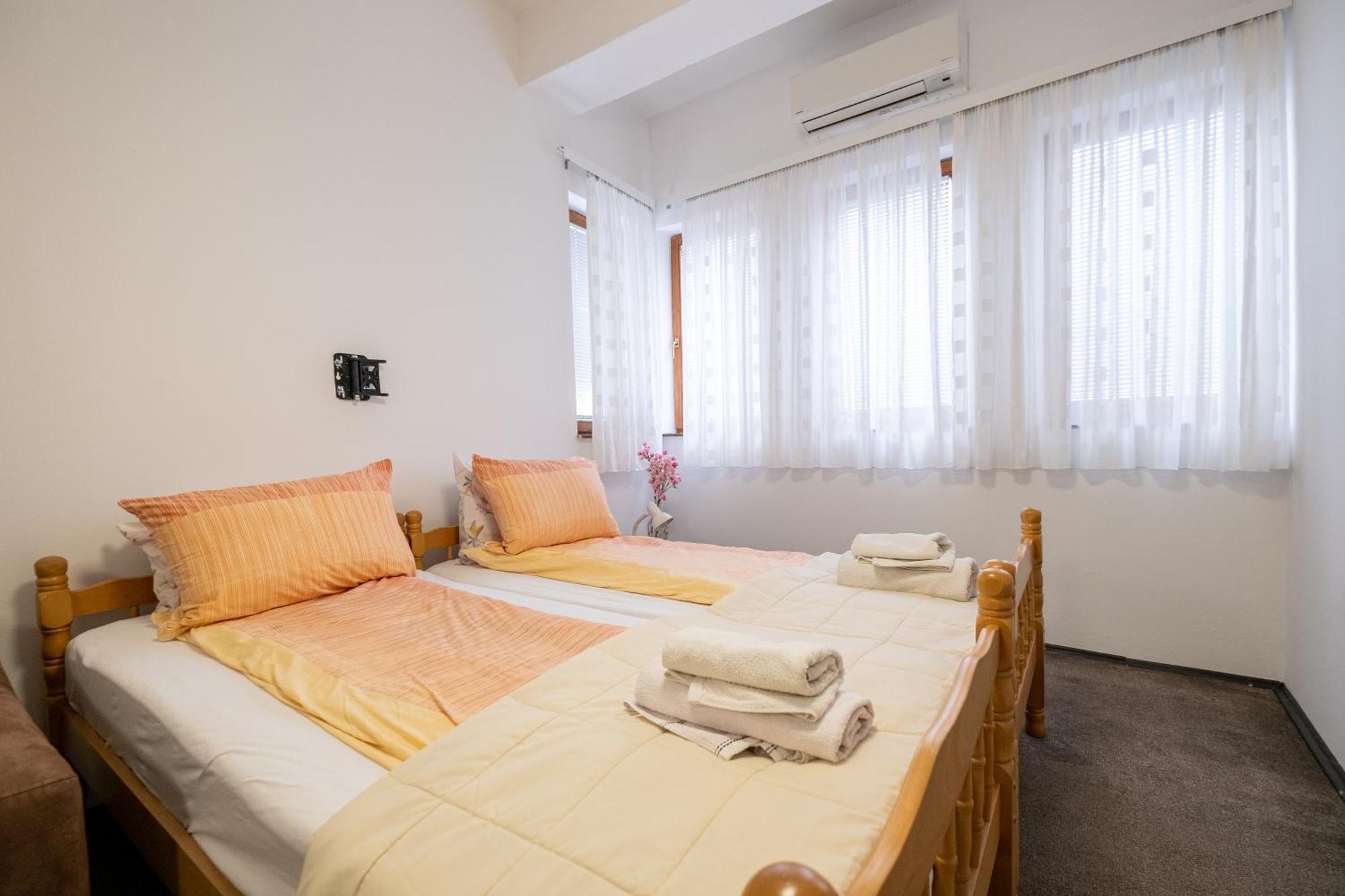 Guesthouse Rose Sarajevo Ngoại thất bức ảnh