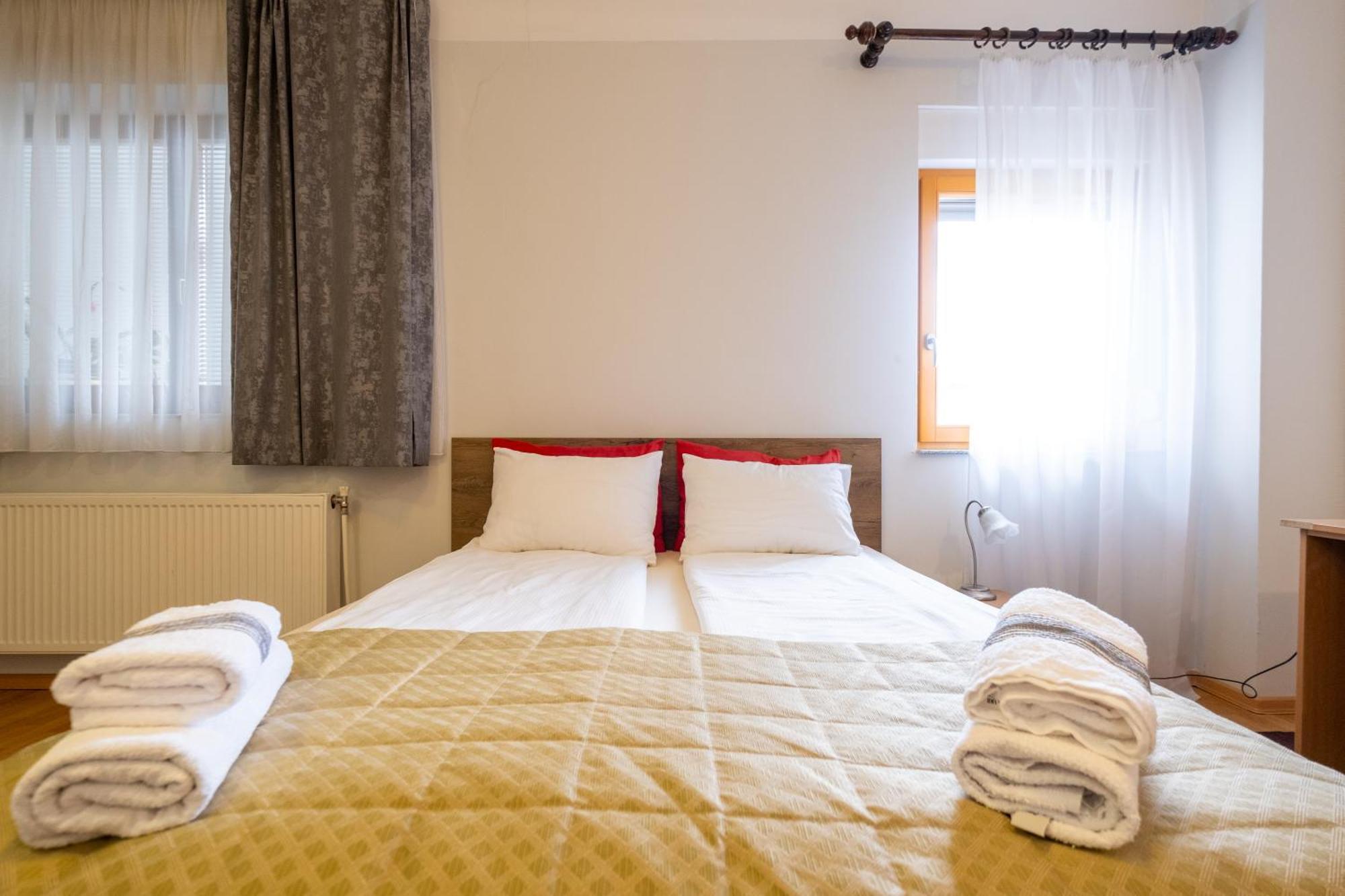 Guesthouse Rose Sarajevo Ngoại thất bức ảnh