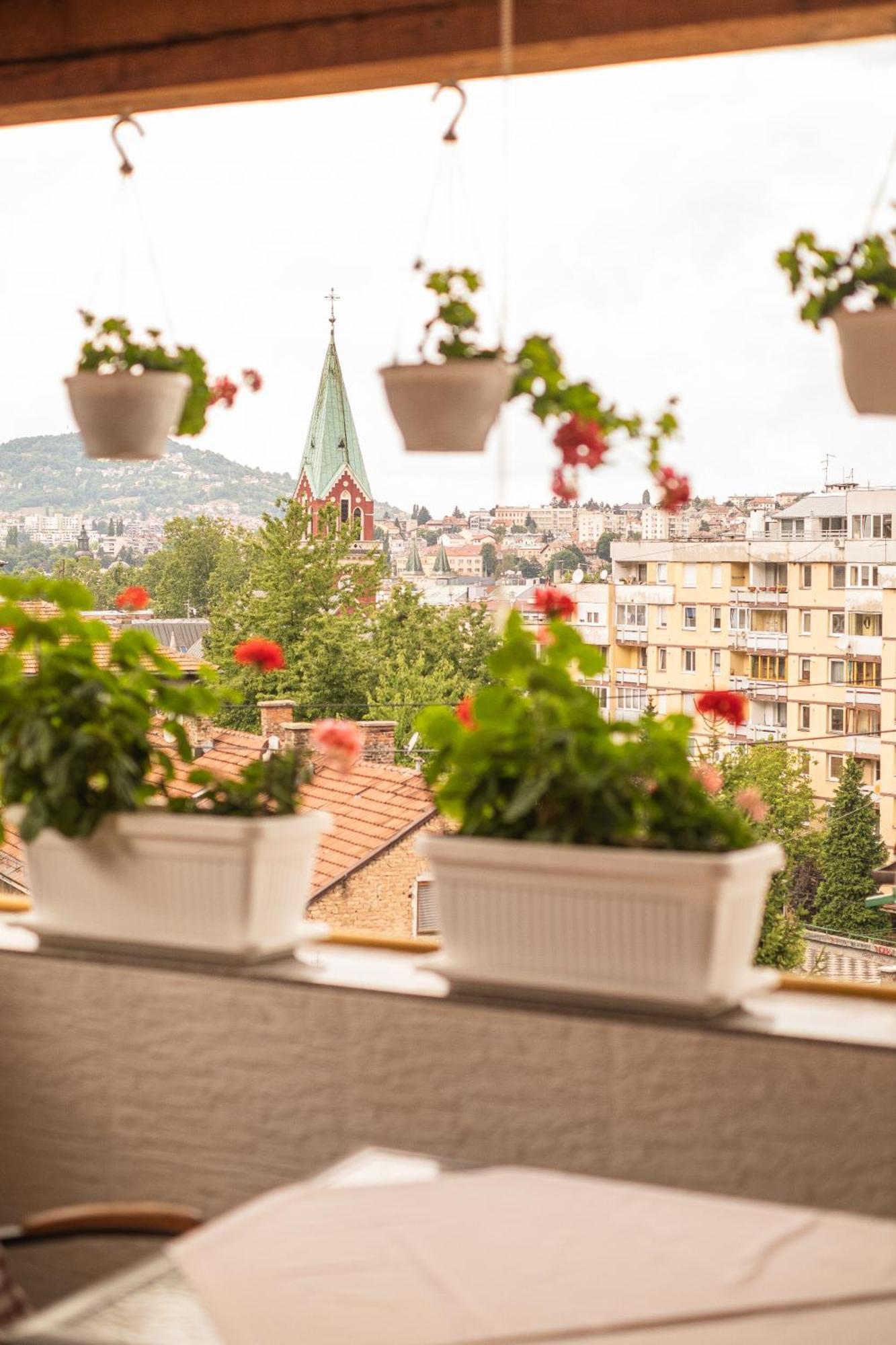 Guesthouse Rose Sarajevo Ngoại thất bức ảnh