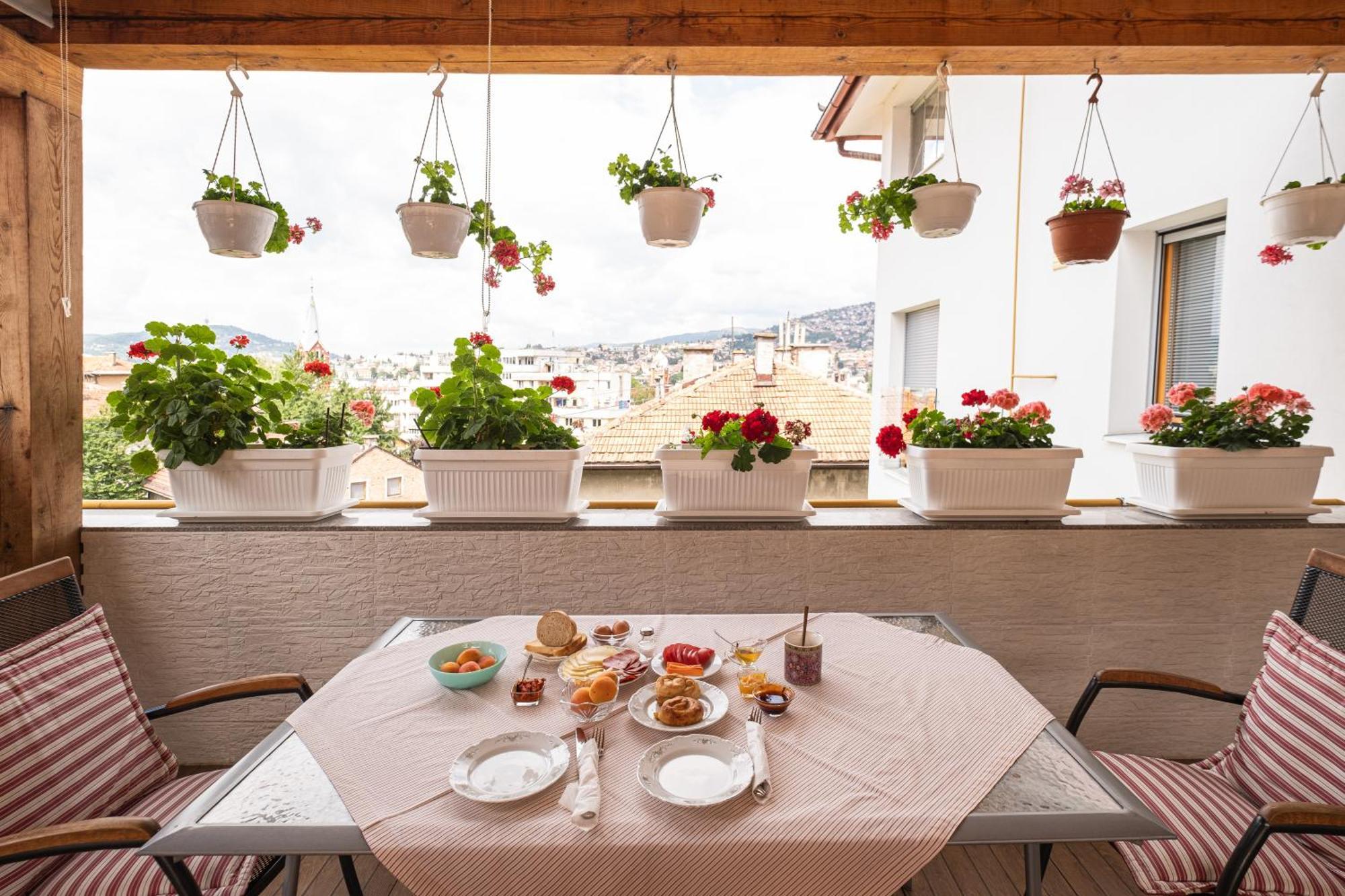 Guesthouse Rose Sarajevo Ngoại thất bức ảnh